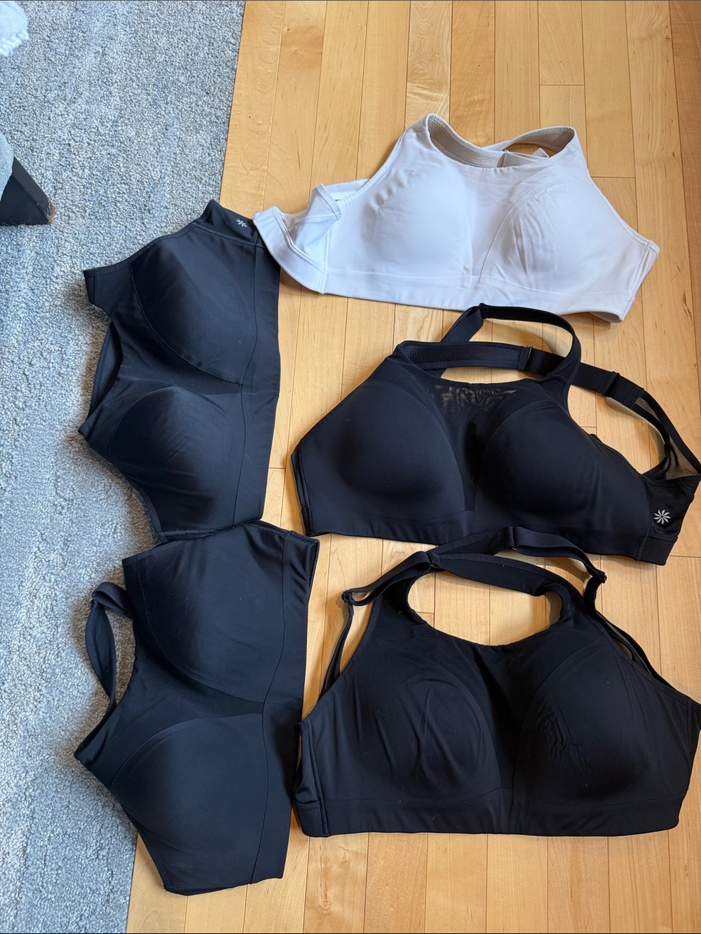 High-Impact Sports Bra Pack — Black & White Athleta Speed Run 32DD 32E EUC